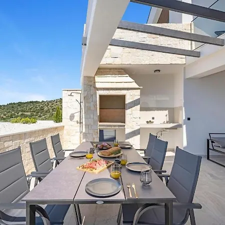 Villa Royal Sky Elite